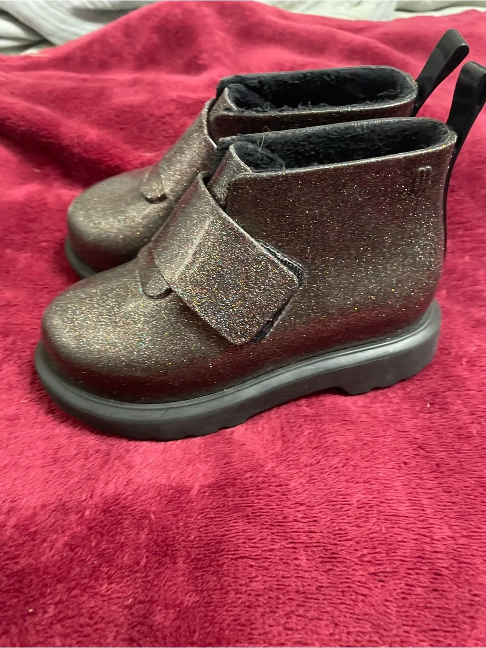 Mini Melissa Chelsea Boots faux‎ fur lined black glitter size girls 8